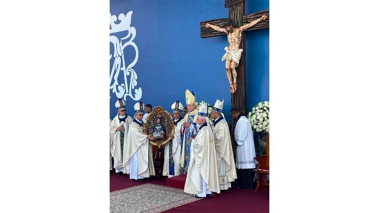 Santa misa conclusiva del Año Jubilar Altagraciano presidida por Mons. Edgar Peña Parra