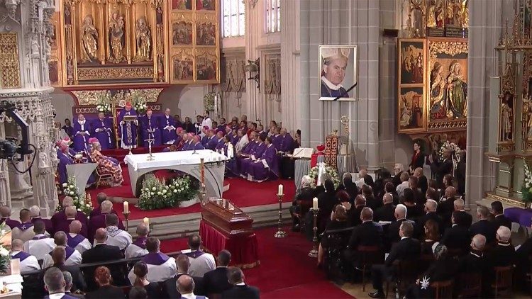 Jozef Tomko bíboros temetési szertartása a kassai Szent Erzsébet székesegyházban