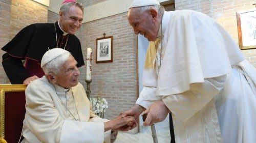 Neue Kardinäle mit dem Papst bei Benedikt XVI.