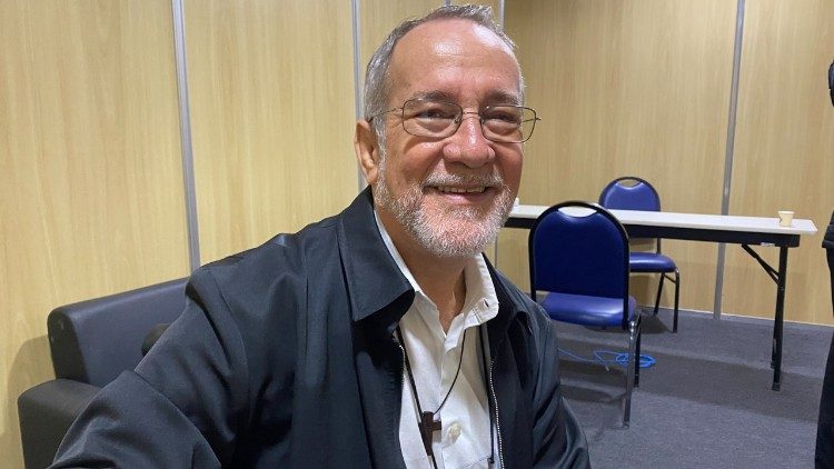 Dom Esmeraldo Barreto de Farais – Bispo de Araçuaí – MG. em visita à Rádio Vaticano - Vatican News