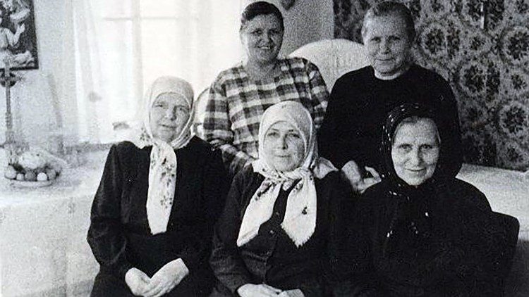 Gertrude s věřícími ženami