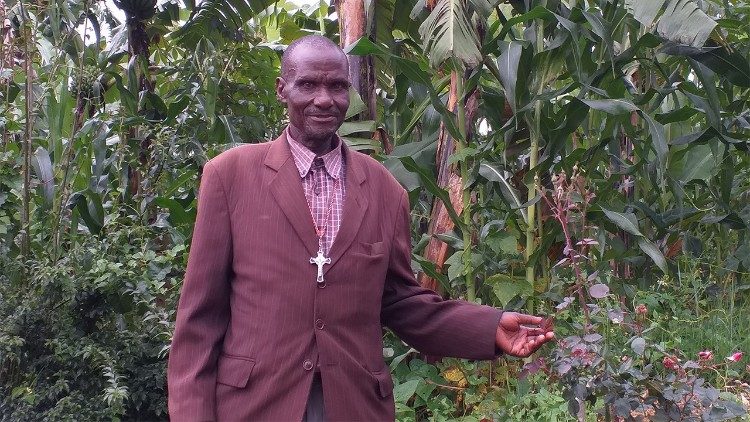 2022.09.10 Katekista Angelo Ntalama wa Parokia ya Kaaro,Jimbo Katoliki Kayanga,Tanzania.Anatoa ushuhuda wa utume wake karibu miaka 50 na ushuhuda wa Katekista wa kwanza Karagwe Ibrahimu Kazigu.
