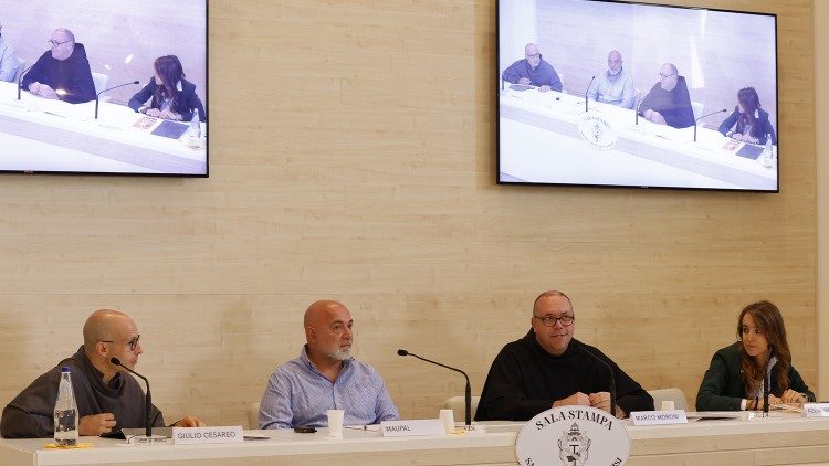 La conferenza stampa ad Assisi
