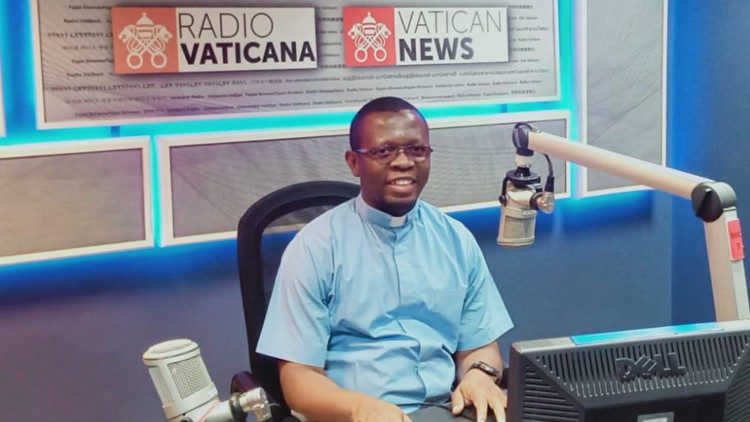 2022.09.19 Padre  Dominick Mavula Mkurugenzi wa Radio Maria Tanzania.