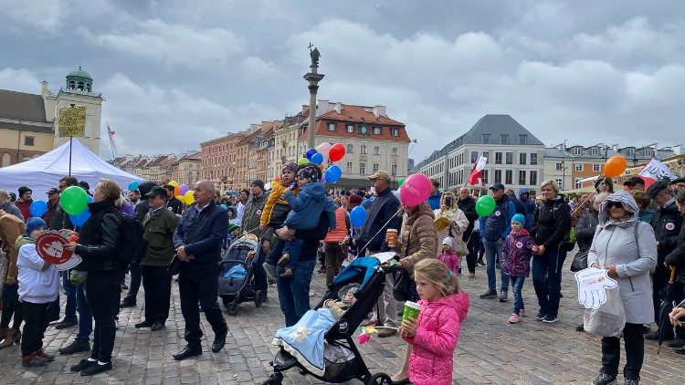 Marcha por la Vida y la Familia en Varsovia