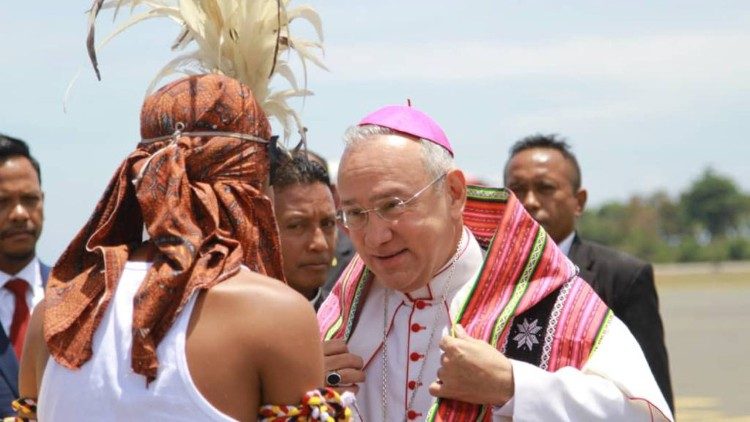Monseñor Peña Parra en Timor Oriental