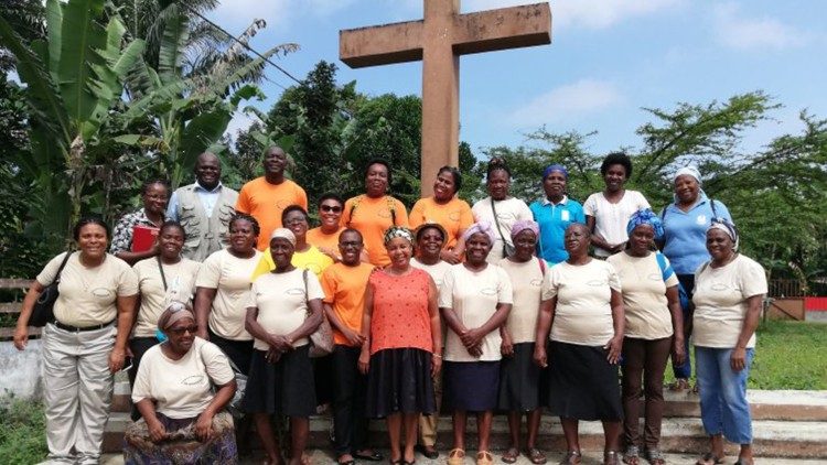 Associação para Promoção da Mulher na Igreja Católica (APMICA), em São Tomé e Príncipe