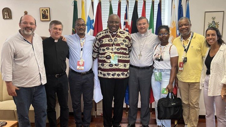 Bispos da Conferência Episcopal de Angola e São Tomé (CEAST) e o Comité organizador da JMJ Lisboa 2023