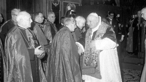 1961-12-25-cerimonia-firma-bolla-indizione-Concilio-Vaticano-secondo-6.jpg