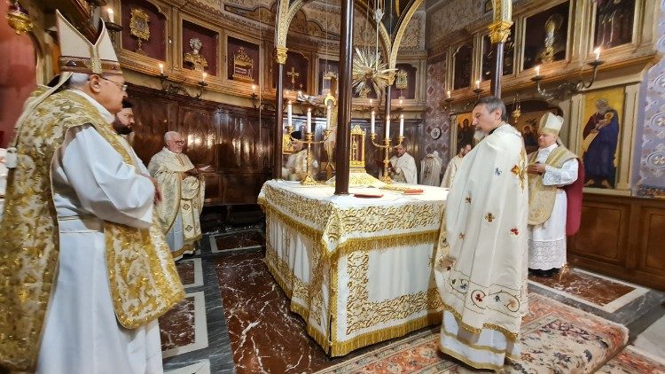 Leonardo Sandri bíboros bizánci rítusú isteni liturgián