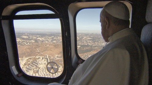 En los cines italianos la película de Rosi sobre los viajes del Papa