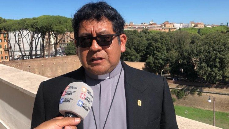 Padre Roberto Carrasco Rojas, O.M.I., Superior de la Delegación General de Bolivia y Perú (BOLPER)