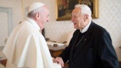 bettazzi-con-Papa-Francesco.jpeg