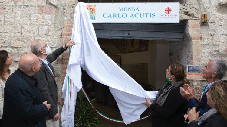 L'inaugurazione della mensa intitolata a Carlo Acutis ad Assisi