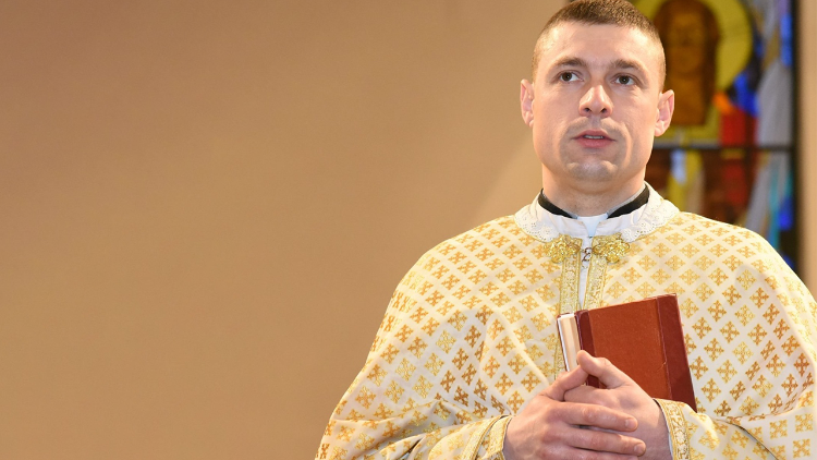 Padre Andriy Xomyshyn, cappellano militare in Ucraina