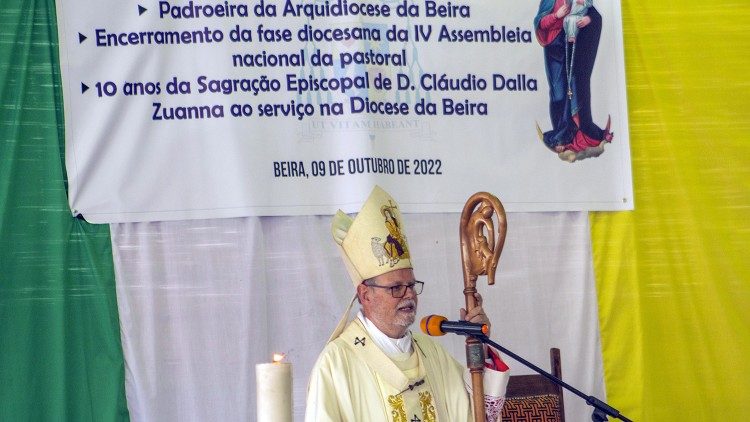 Dez anos de bispado de Dom Claudio Dalla Zuanna 