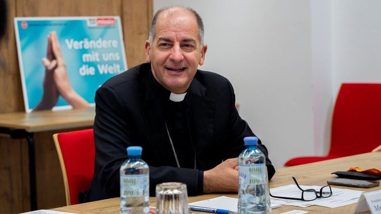 Monsignor Giampietro Dal Toso, presidente delle Pontificie Opere Missionarie