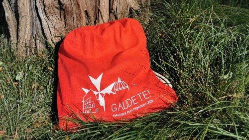 D: Malteser und Caritas fordern mehr Einsatz gegen Einsamkeit