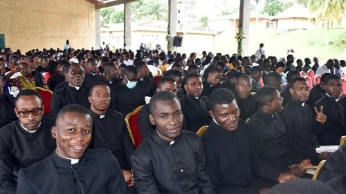 Cameroun: l’UCAC inaugure l’année académique sur le thème de la synodalité