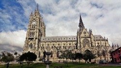 quito-gb7014e5bf_1920.jpg
