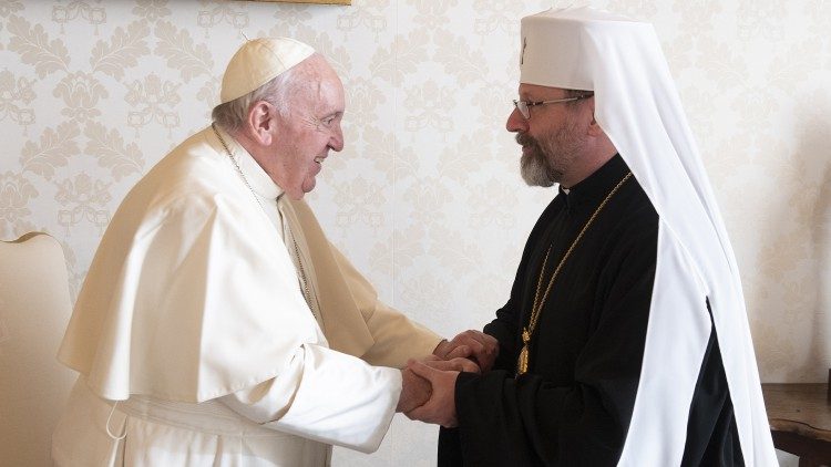 O Papa Francisco com Sua Beatitudine Sviatoslav Shevchuk, arcebispo-mor de Kiev-Halic