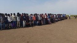 centro-profughi-eritrei-in-sudan13.jpeg