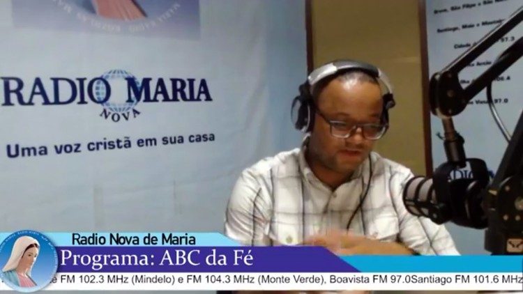Aníbal Medina, Rádio Nova de Maria (Cabo Verde)