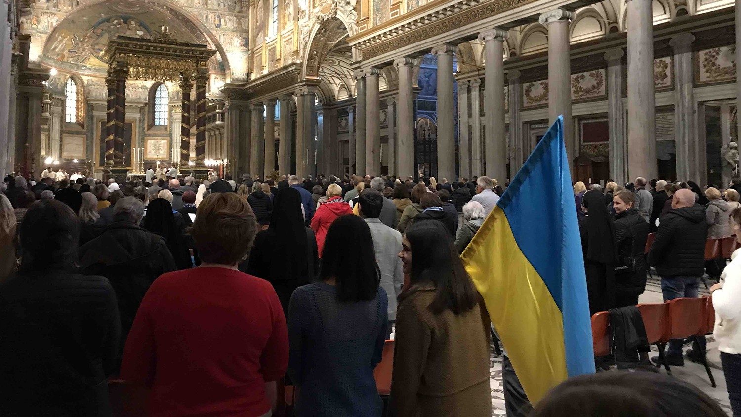 Защититься от ненависти и мести. Святая Месса об Украине