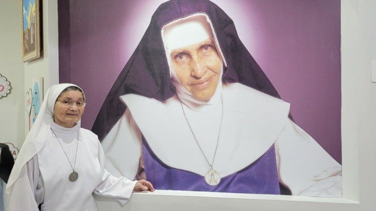 Irmã Olívia no Memorial Santa Dulce em Salvador