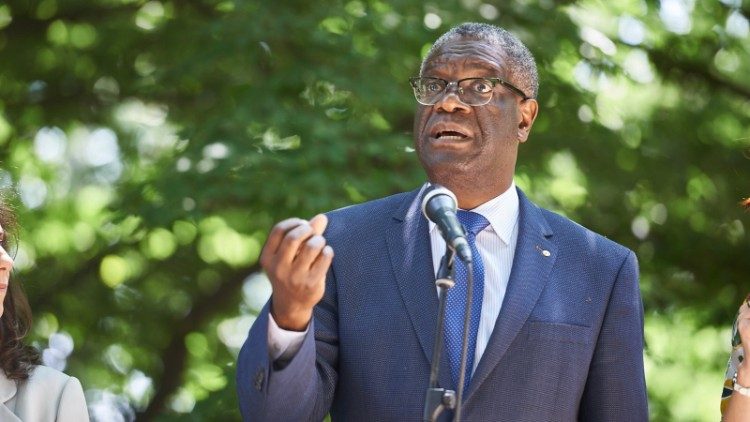 El dr. Denis Mukwege en una reciente conferencia en Milán 