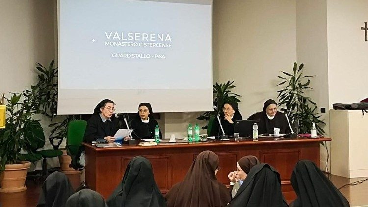 Auf dem Treffen der italienischen Ordensschwestern in Rom