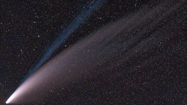 வால்விண்மீன் NEOWISE C/2020 F3