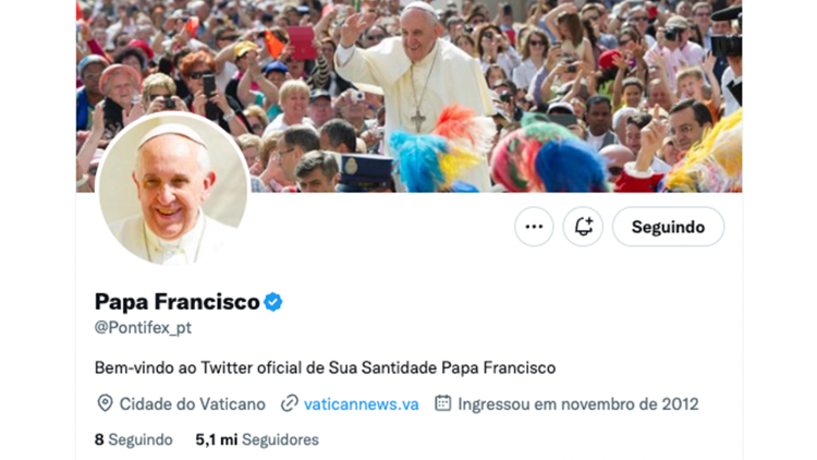 A conta do @Pontifex em português