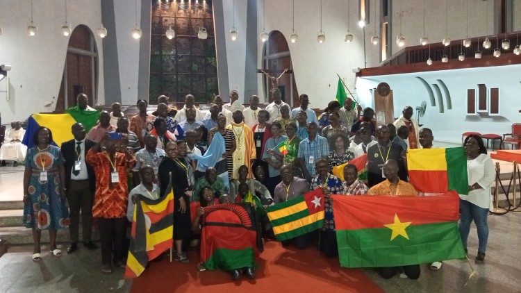  Clôture de la rencontre panafricaine de communion de Charis - Côte d’Ivoire