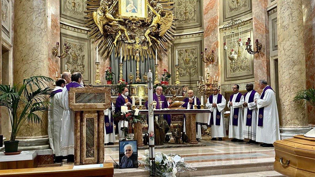 Padre mario dariozzi, c. Pp. S anakumbukwa kwa ujenzi wa kanisa la tanzania - | vatican news