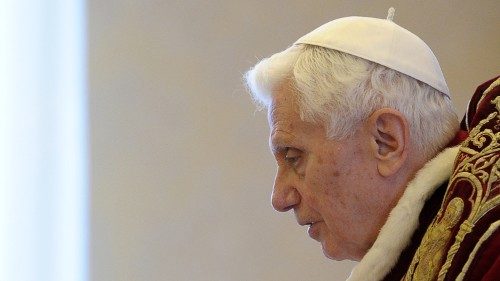 Bispos da Costa Rica se unem em oração ao Papa Francisco pela saúde de Bento XVI