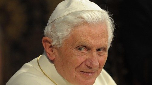 Adieu à Benoît XVI, humble serviteur dans la vigne du Seigneur