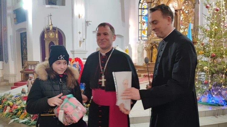 La remise des prix aux enfants