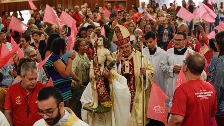 Visita da imagem peregrina nas comunidades