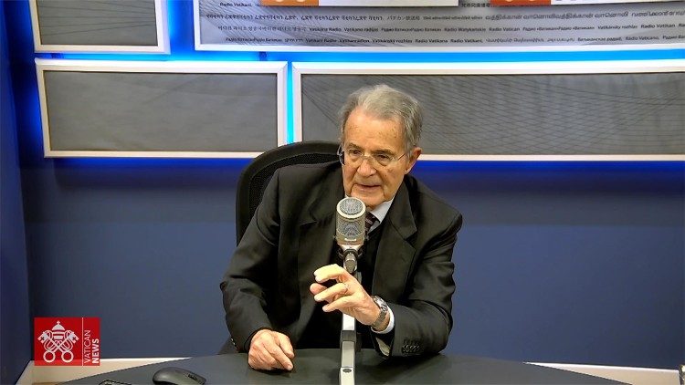 Prodi nel colloquio con i media vaticani