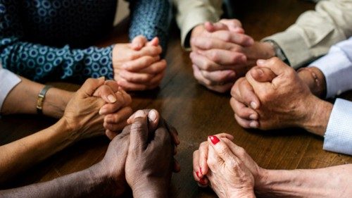 D: „Gott gibt den Menschen nicht auf“