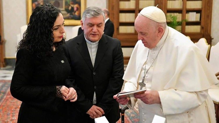 2023.01.23 Papa Francesco riceve in udienza la presidente del Kosovo, Vjosa Osmani