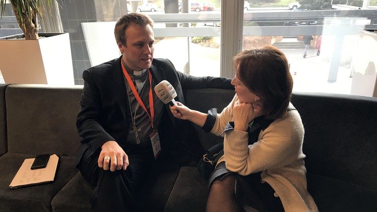 Il vescovo di Kyiv ai microfoni di Radio Vaticana - Vatican News