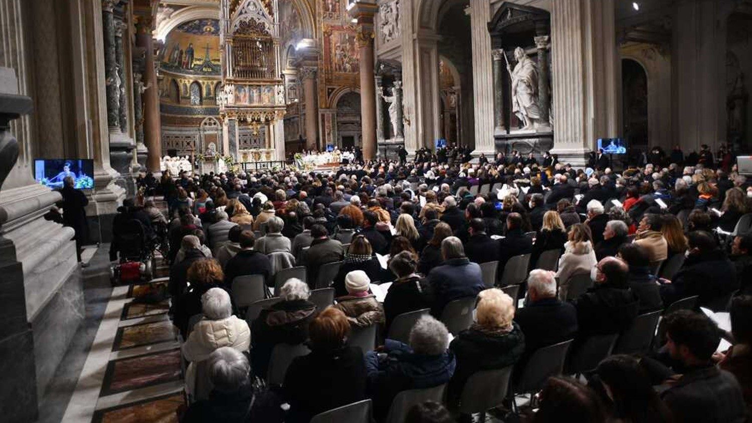 Sant'egidio: 55 años de comunidad, dedicación a los pobres y por la paz - vatican news