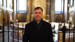 Mons.-Rolandas-Makrickas-commissario-straordinario-per-la-Basilica-Papale-di-Santa-Maria-M.jpg