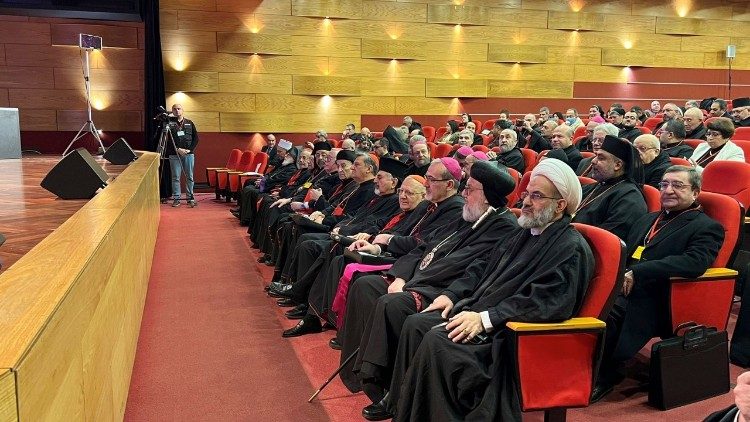 Otwarcie kontynentalnego zgromadzenia synodalnego dla Ko?cio?w katolickich na Bliskim Wschodzie, Betania-Harissa, Liban, 13 lutego 2023