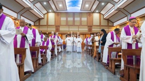  Cardenal Bo: El camino sinodal es exigente pero necesario para la Iglesia
