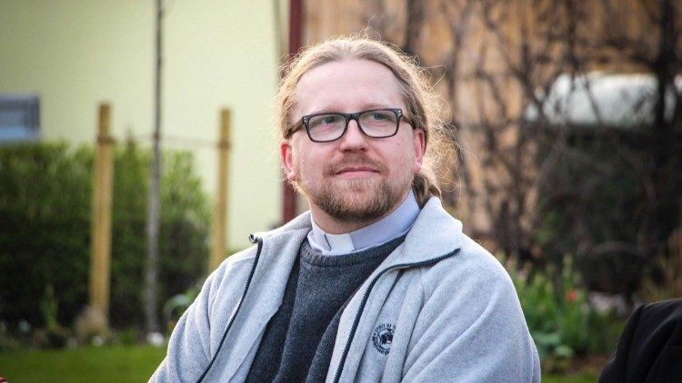 Kun. Gintaras Blu?as (Emilio Vasiliausko nuotrauka)