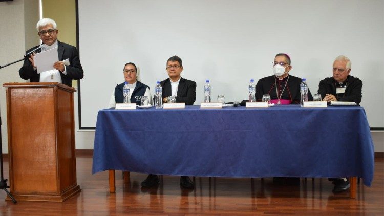 Sínodo, ceremonia inaugural de la Asamblea Regional de los Países Bolivarianos.