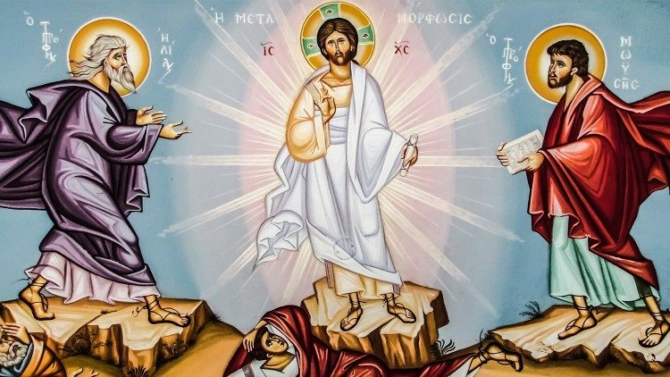 Utukufu na ukuu wa Kristo Yesu, kabla ya mateso, kifo na ufufuko wake.